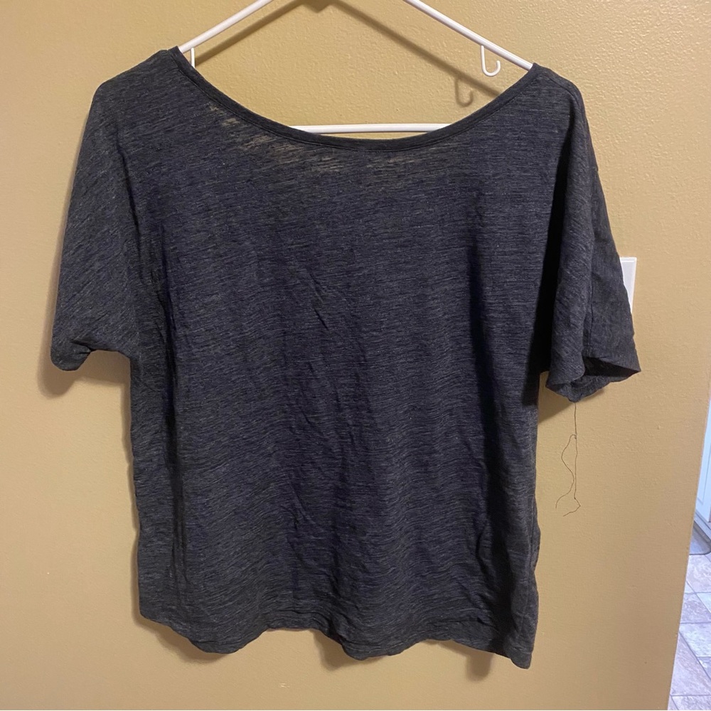 Lightweight gray Alpha Chi Omega flowy tee - Picture 2 of 5